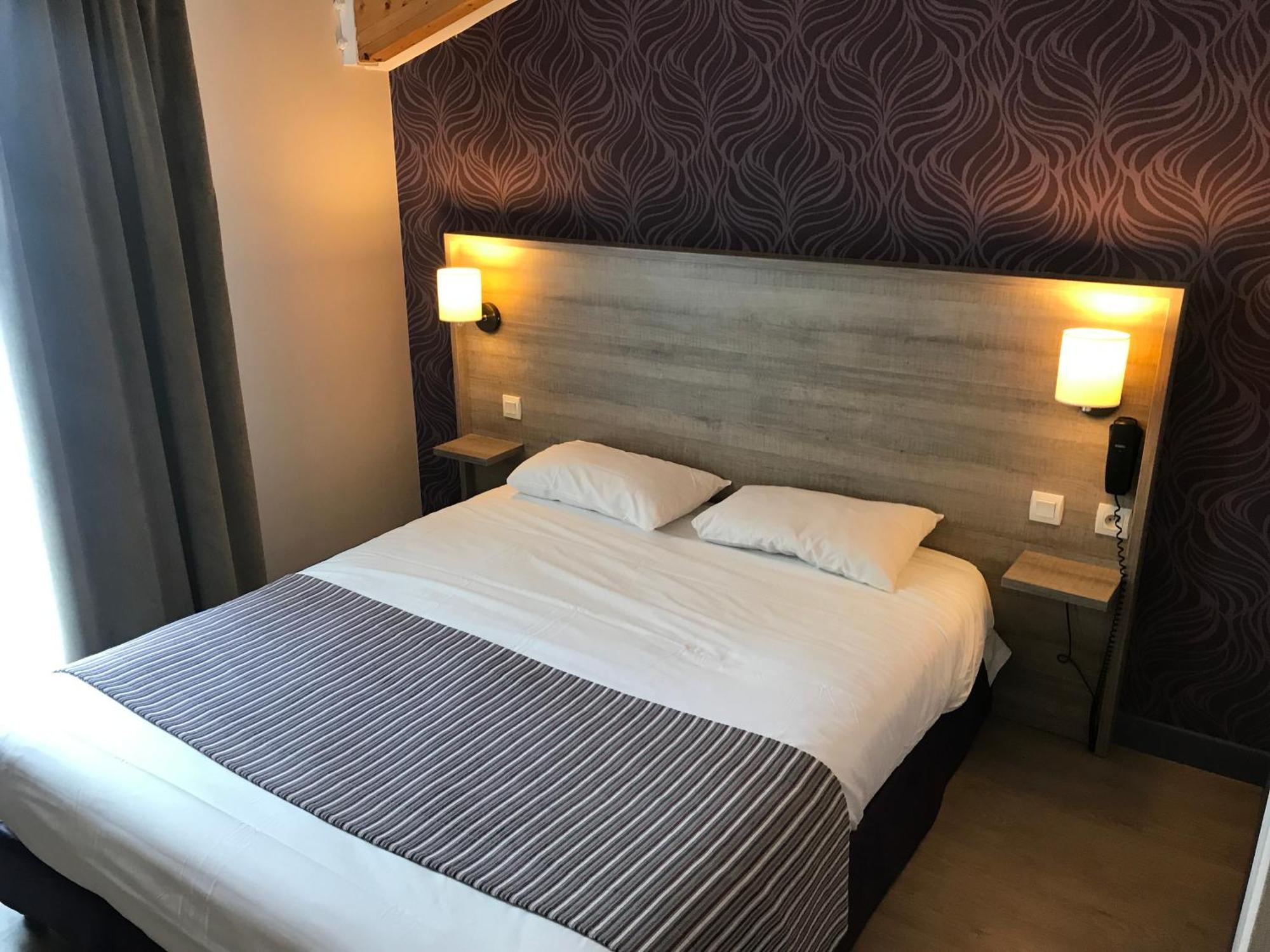 Logis Hotel Le Saint Georges Vivonne Luaran gambar
