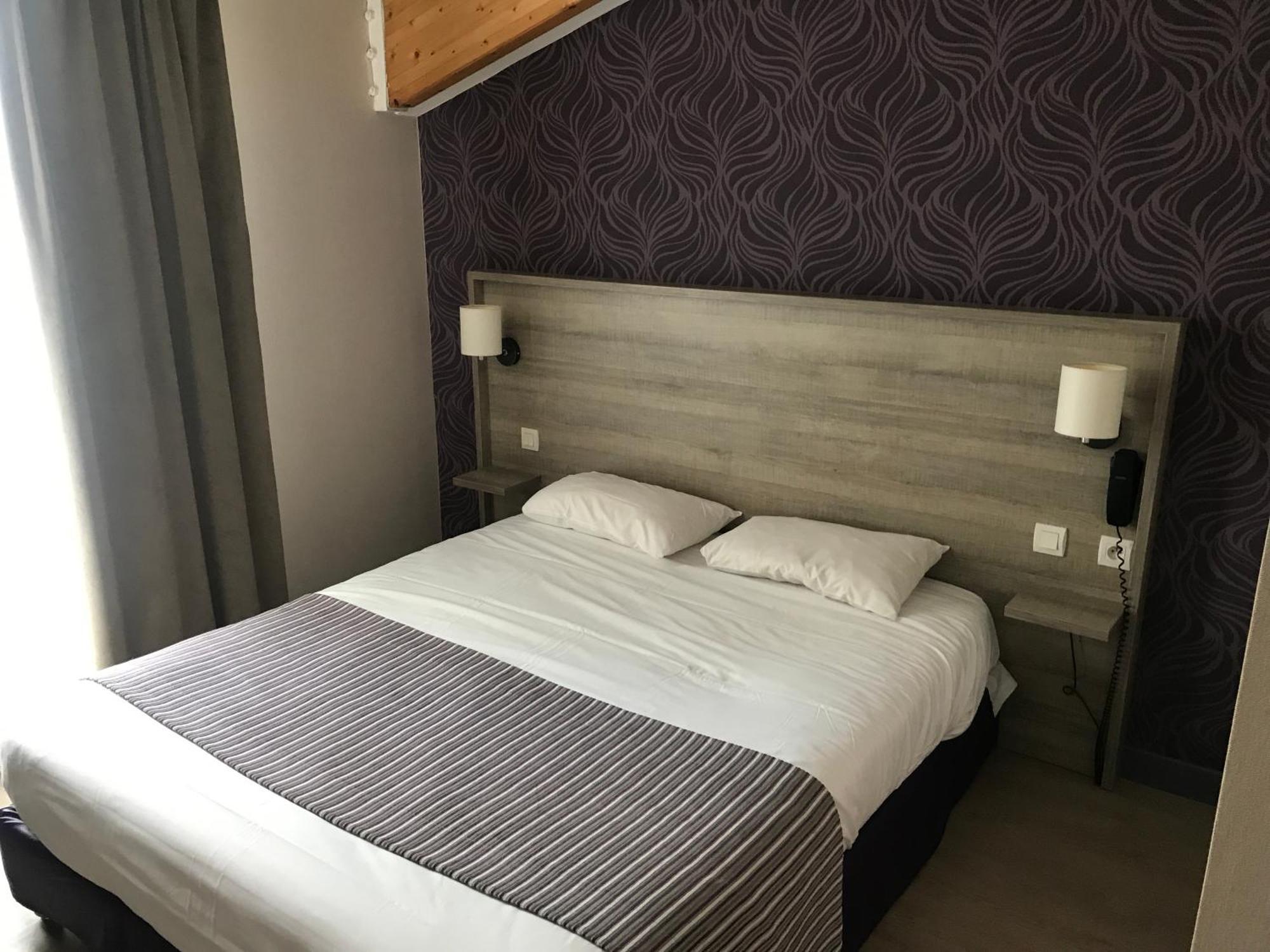 Logis Hotel Le Saint Georges Vivonne Luaran gambar