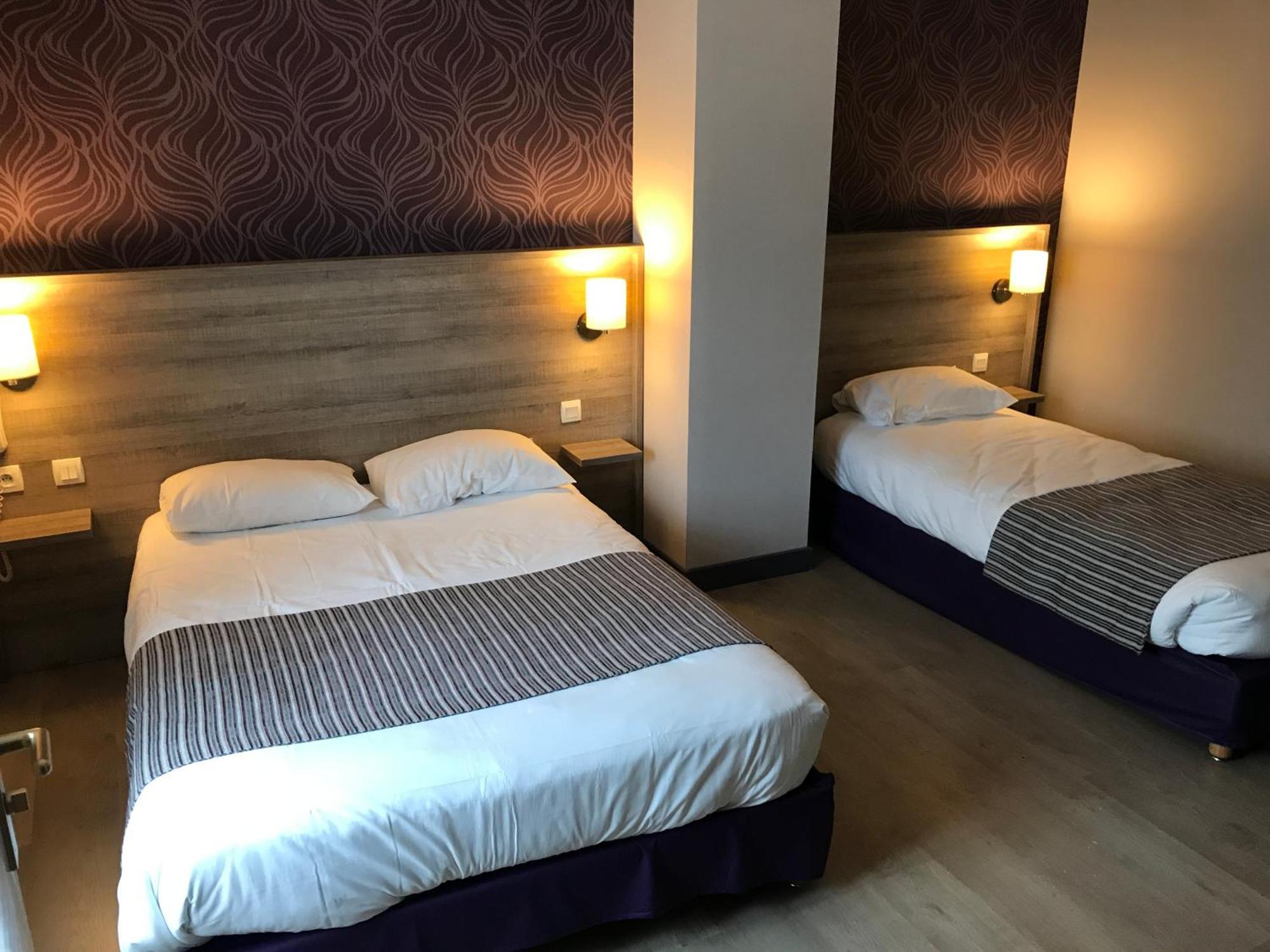 Logis Hotel Le Saint Georges Vivonne Luaran gambar