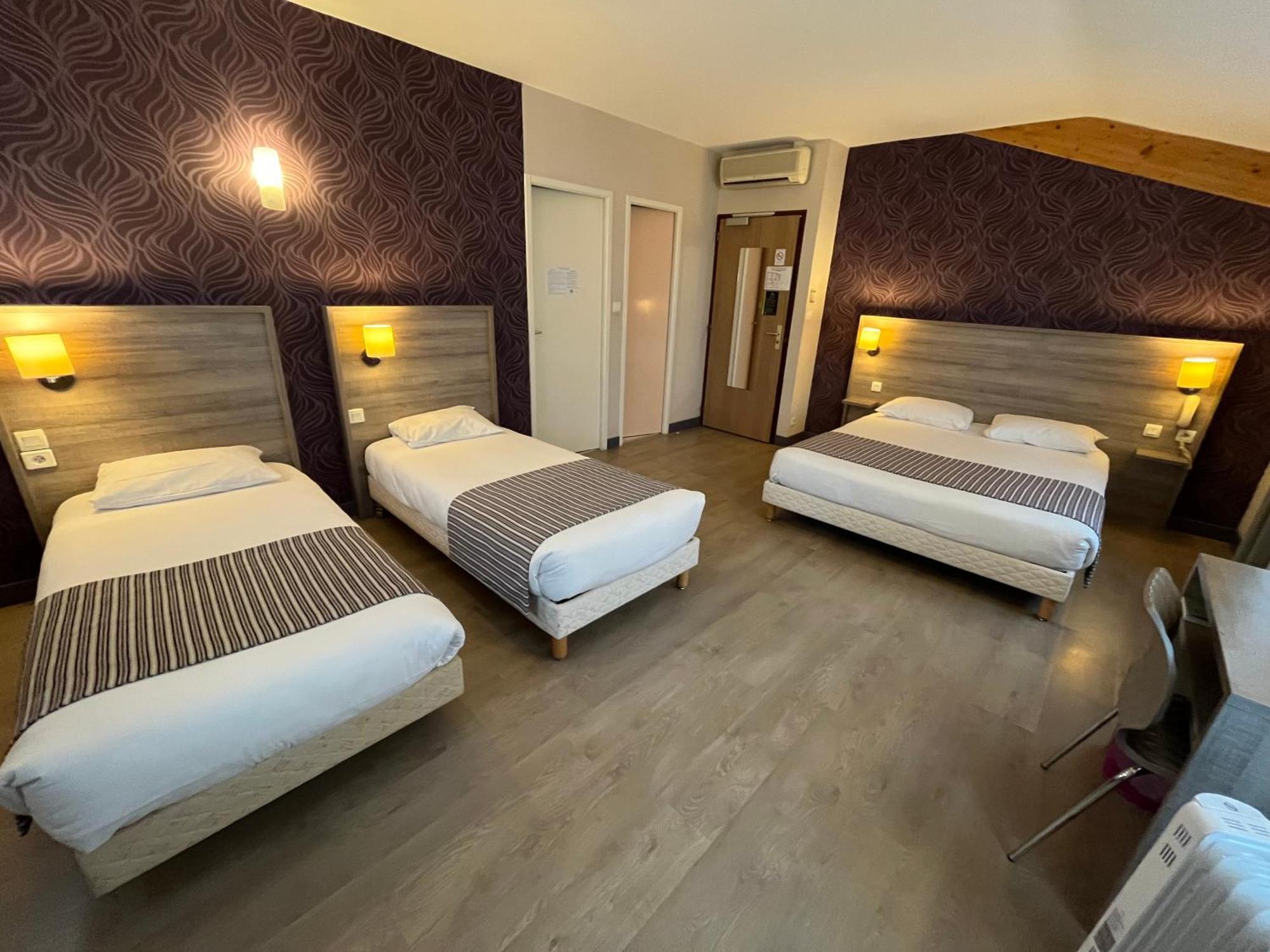 Logis Hotel Le Saint Georges Vivonne Luaran gambar